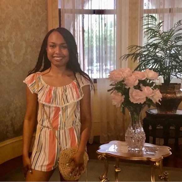 Meet your Posher, Brooke - Picture 1 of 1